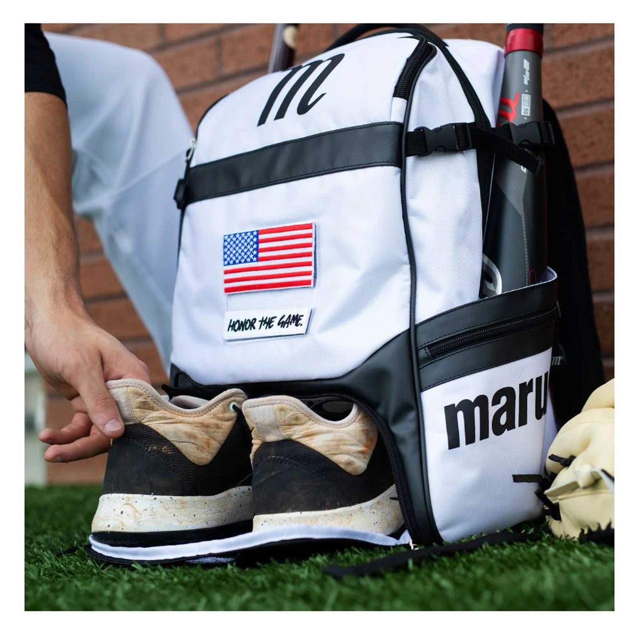 Marucci Honor The Game USA Flag Patches Dynamo Baseball Bat Pack - White/Royal - Image 3